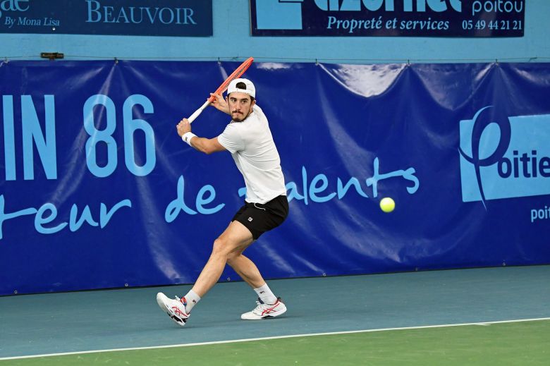 Tennis. Lambermont (M15) Reymond et Deschamps stoppés en quarts en